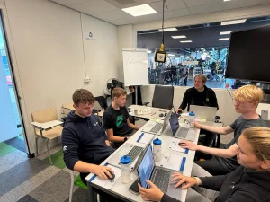 CS op school